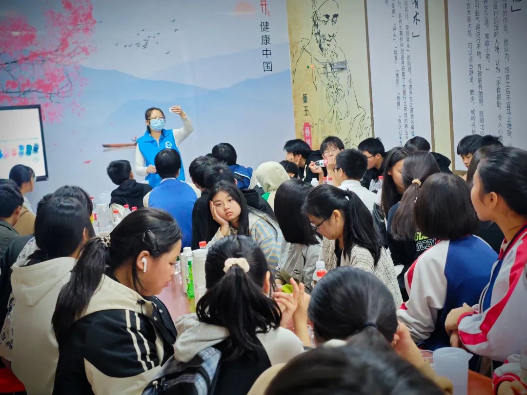 雙清區(qū)“愛(ài)心護(hù)航，助夢(mèng)成長(zhǎng)”